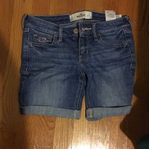 🐚Hollister size 00 blue jean shorts🐚